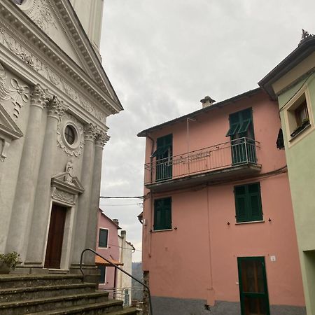 Apartmán Bilocale Mirella Carro Exteriér fotografie
