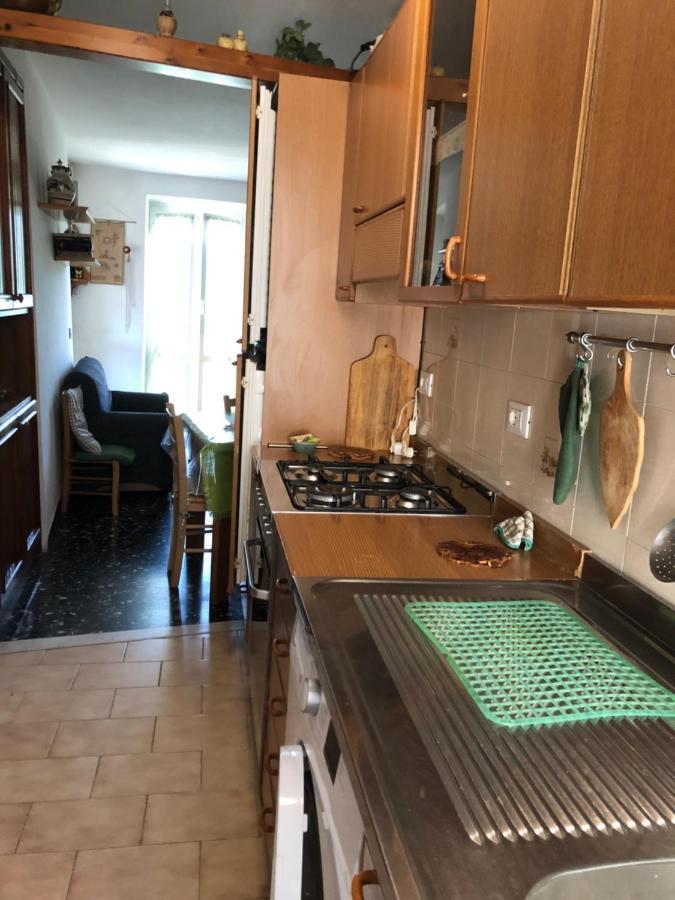 Apartmán Bilocale Mirella Carro Exteriér fotografie
